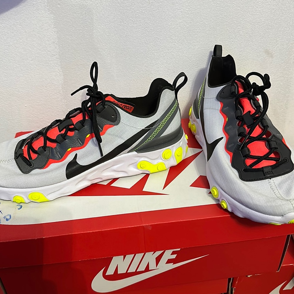 Men Size 11. Nike React Element 55. Worn Once. - image 1